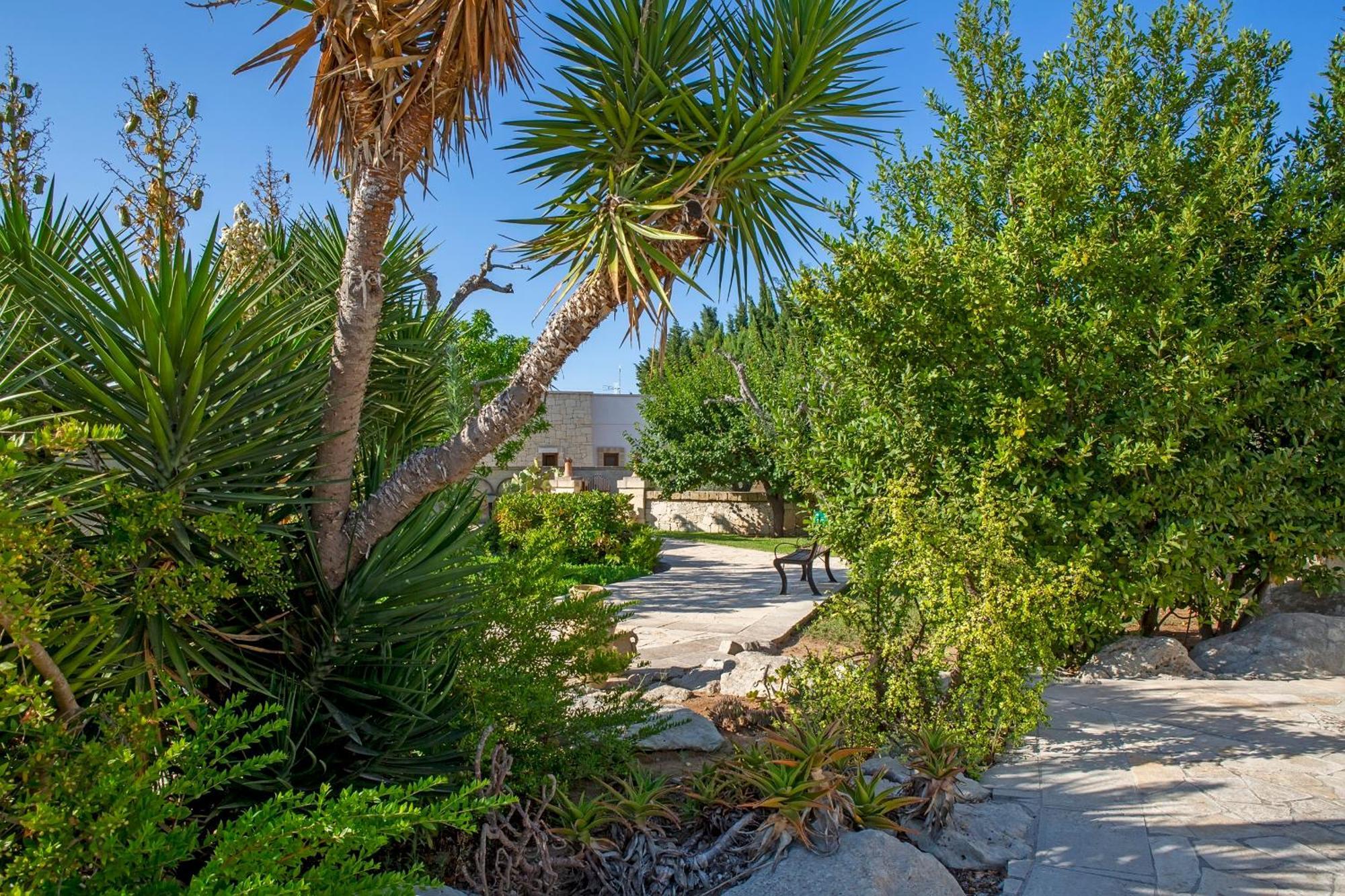 Masseria L'Uliveto Agri Resort Otranto Exterior photo