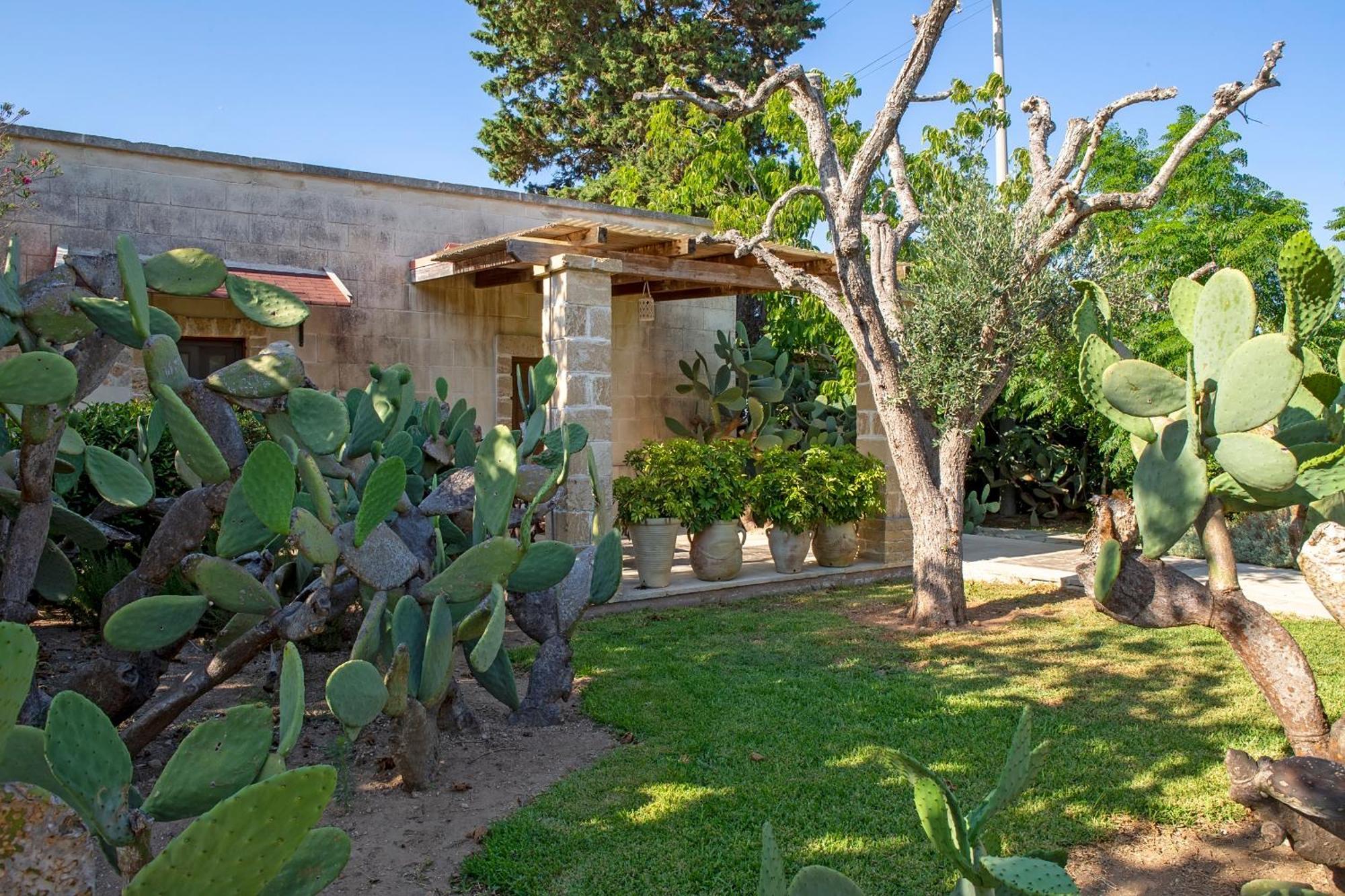 Masseria L'Uliveto Agri Resort Otranto Exterior photo