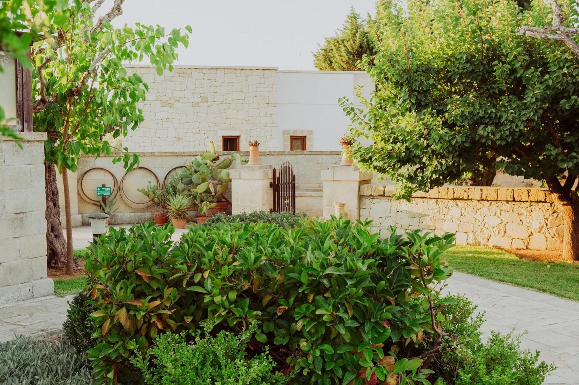 Masseria L'Uliveto Agri Resort Otranto Exterior photo