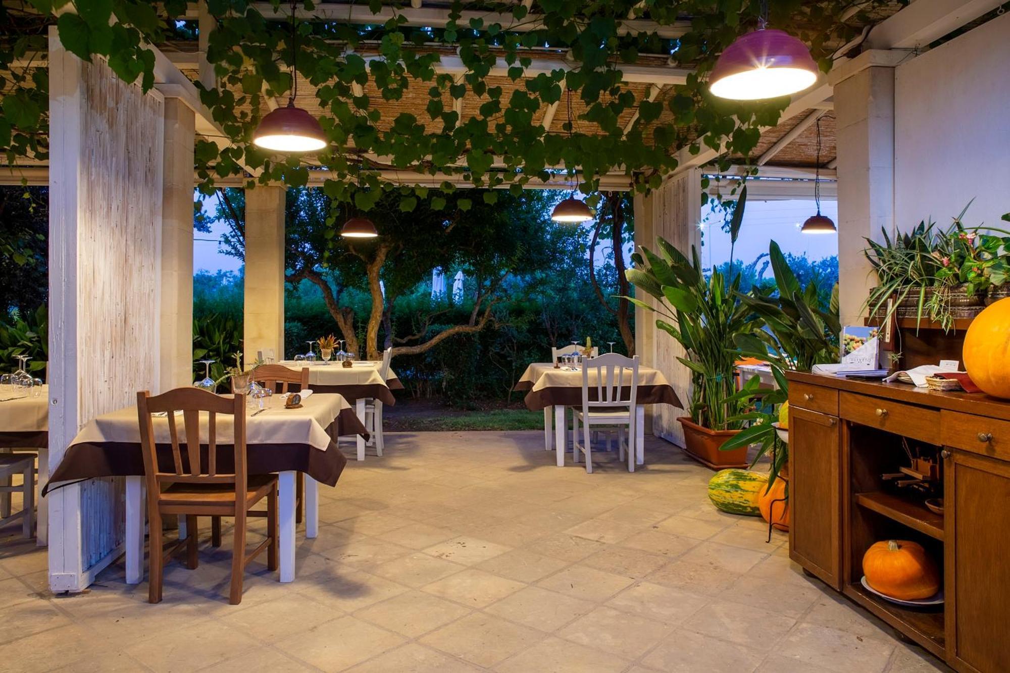 Masseria L'Uliveto Agri Resort Otranto Exterior photo